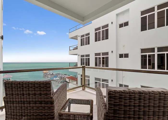 Royal Kahal Resort San Pedro (Ambergris Caye)